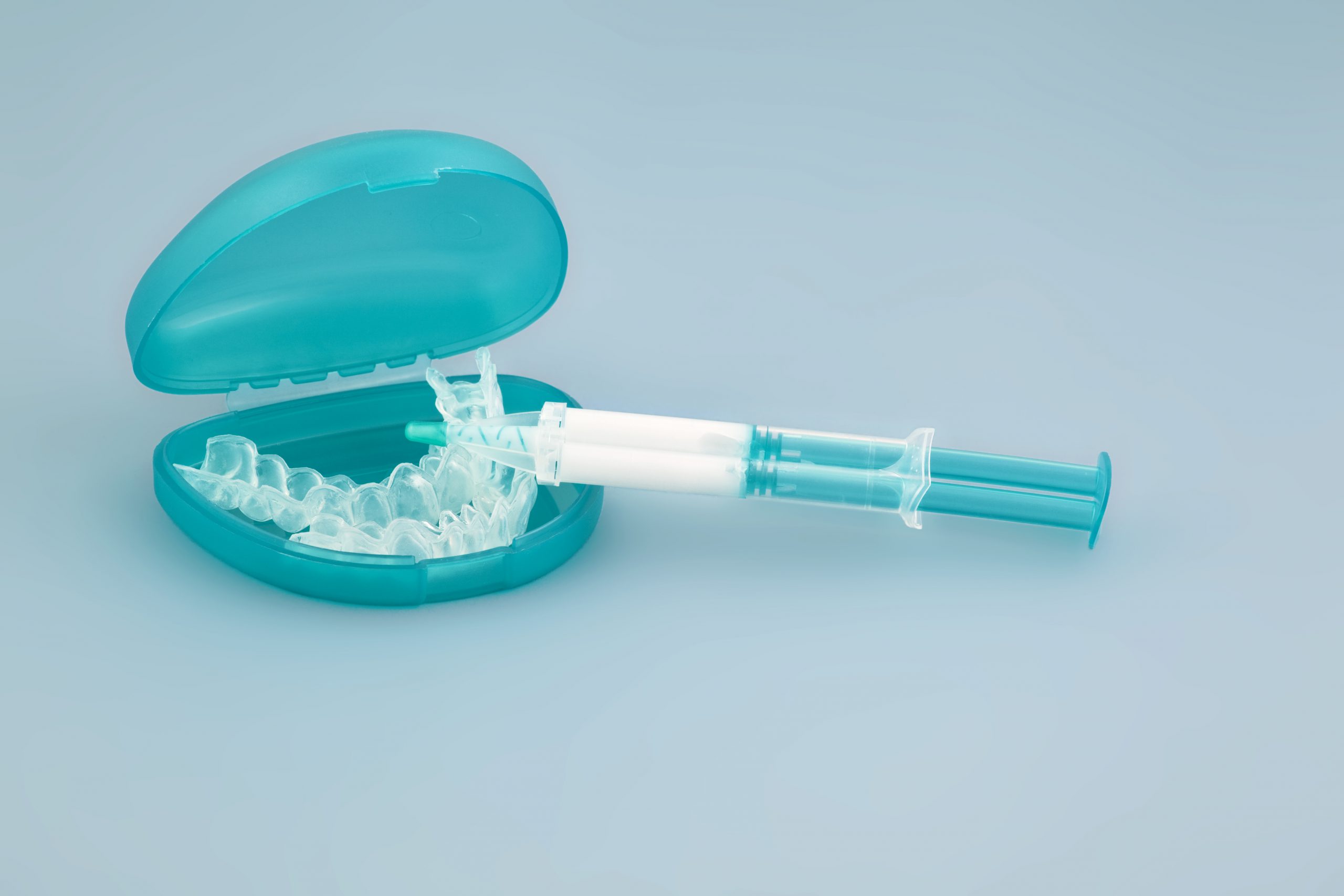 Teeth Whitening Tips For All Year Long